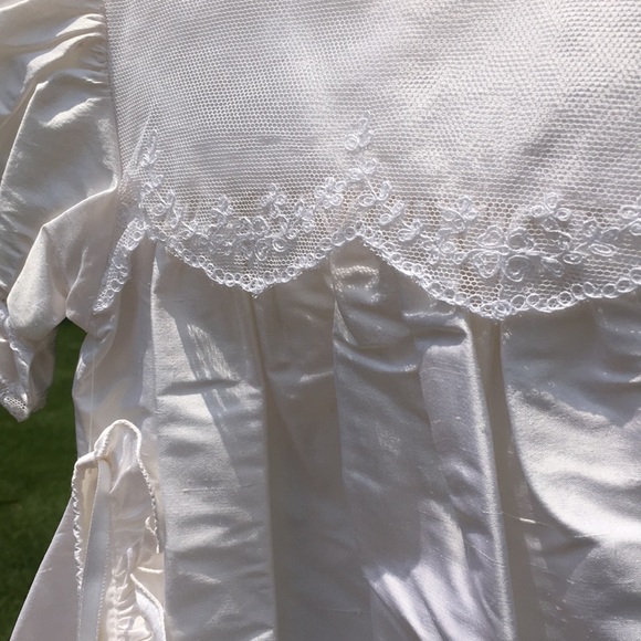 100% Silk Christening/Baptismal Gown w/ Bonnet. - Picture 3 of 6